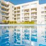 Atlantic Pearl Pool & Ocean View One Bedroom Apartamento