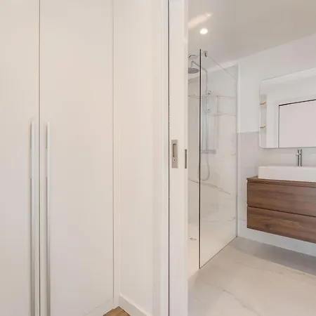 Atlantic Pearl Pool & Ocean View One Bedroom * Camara de Lobos