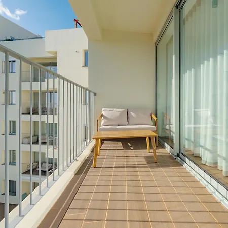 Apartment Atlantic Pearl Pool & Ocean View One Bedroom *
