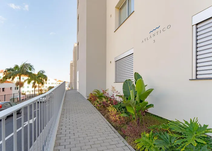 Apartment Atlantic Pearl Pool & Ocean View One Bedroom Camara de Lobos