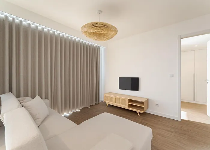 Atlantic Pearl Pool & Ocean View One Bedroom Camara de Lobos